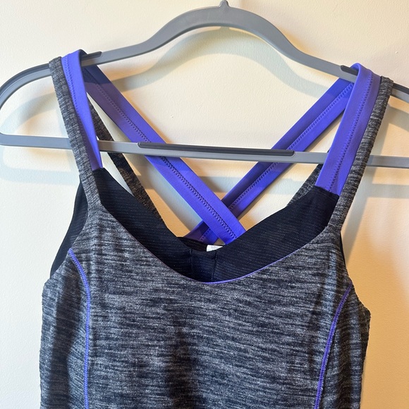 Lululemon NWT Dark Gray Tank Top w/ Built-in Purple Bra - Picture 6 of 6